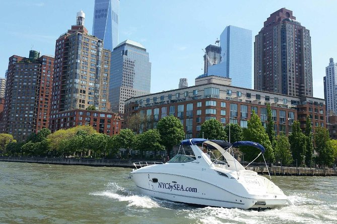 2-Hour Private Luxury Boat Tour in New York City - Flexibility and Comfort on This Private Tour