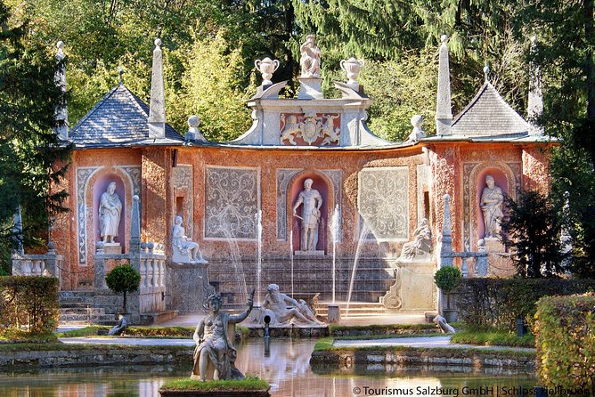 2-Hour Private Salzburg City Highlights Tour - Visiting Nonnberg Abbey and Mozarts House