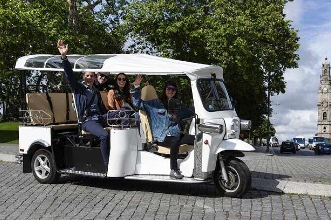 2 Hour Private Tuktuk Tour in Porto to Monastery and Cellars - Key Points