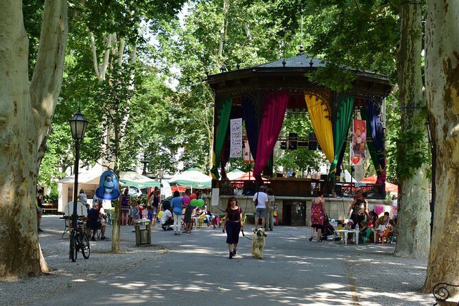 2-Hour Private Walking Tour in Zagreb City with Guide (up to 10) - Relaxing Break at Zrinjevac Park