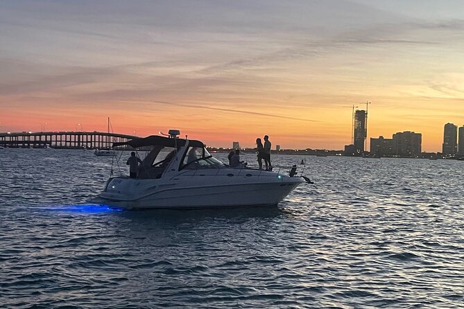 2 Hour Serenity and Scenic Yacht Tour with Champagne - Food and Drinks: Bring Your Own for a Personal Touch