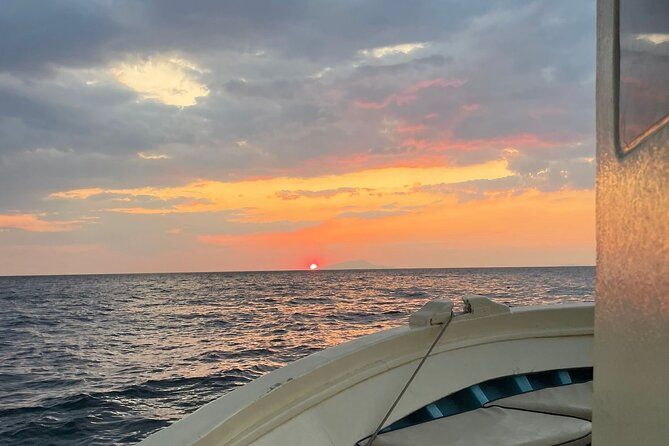 2-Hour Sorrento Coast Sunset Cruise with Dinner Experience - The Captain as a Storyteller and Guide