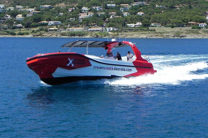 2-Hour Speedboat Experience from Salou - Crew and Atmosphere on Board
