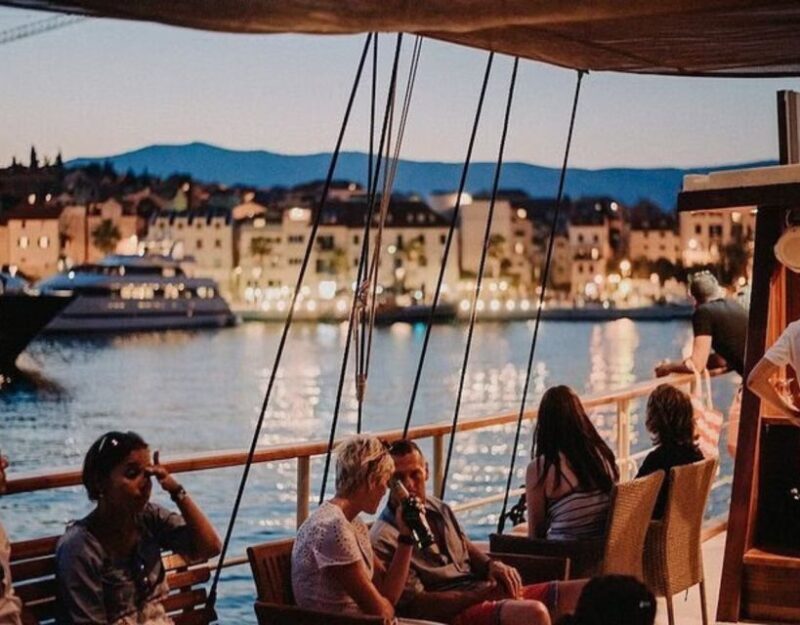 2-Hour Sunset Cruise Split - The Experience of the Crew and Atmosphere