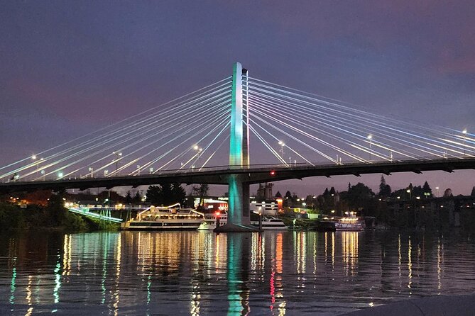 2-Hour Sunset River Cruise on the Stunning Willamette River - Viewing Portland’s Parks and Wilderness from the Water