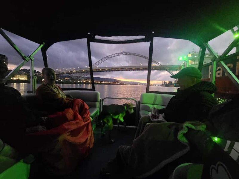 2-Hour Sunset River Cruise on the Willamette River - Logistics: Meeting Point and Accessibility