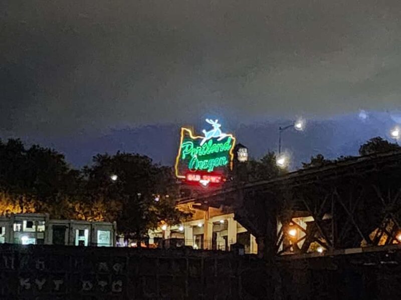 2-Hour Sunset River Cruise on the Willamette River - The Sum Up: A Quiet Moment with Portland’s Nighttime Beauty