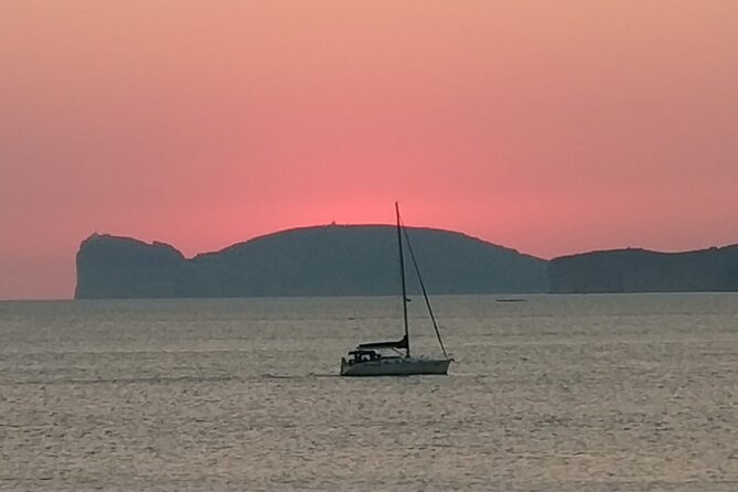 2-hour sunset tour by sailboat with aperitif. - Enjoy a Sunset Aperitif with Local Flavors