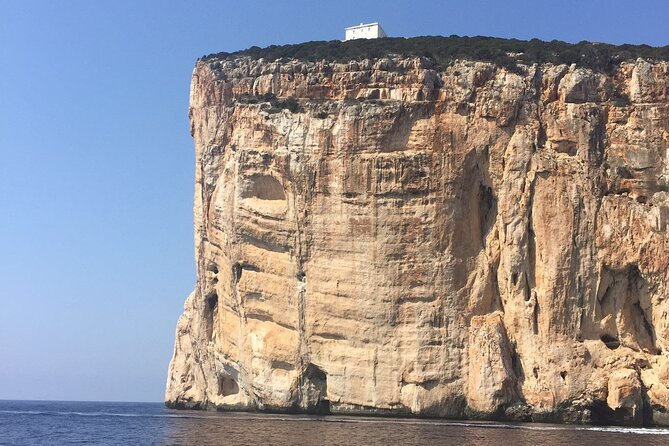 2-hour sunset tour by sailboat with aperitif. - Practical Details: Meeting Point and Timing