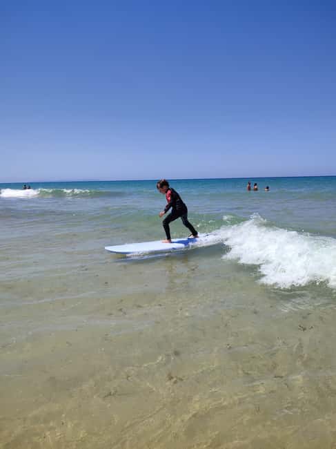 2-hour surfboard rental in Zahara de los Atunes - The Surfer Community Atmosphere in Zahara de los Atunes