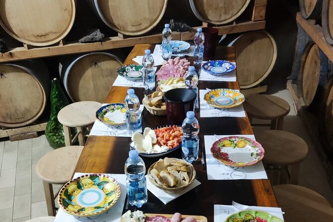 2-hour tasting of 5 wines in Sorrento - The Guided Tour of the Winemaking Process