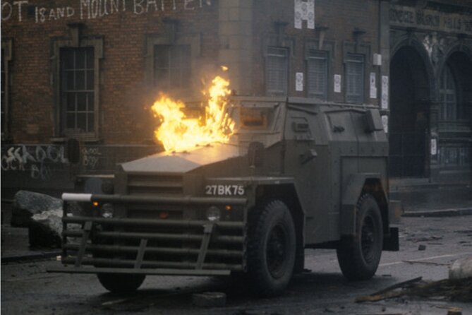2 Hour Terror and Mural History Belfast taxi Private Tour - The Significance of Divis Flats and the British Army Presence