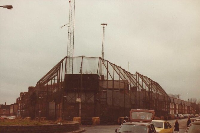 2 Hour Terror and Mural History Belfast taxi Private Tour - Crumlin Road Gaol and Courthouse: Prison, Trials, and Tensions
