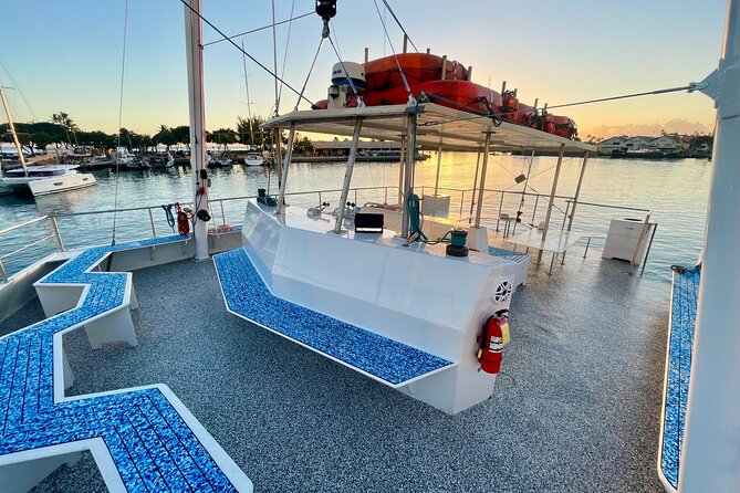 2 Hour Waikiki Whale Watching Cruise from Oahu - Practical Tips for a Smooth Trip