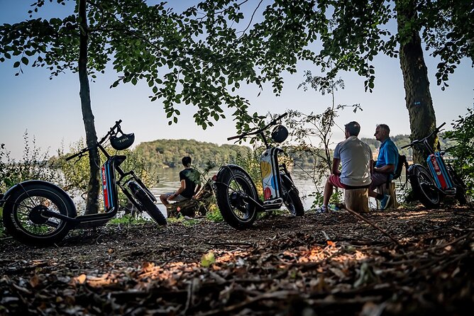 2-hour walk - Castles and vineyards - Visiting the Maison Courvoisier Castle and Its Cellar