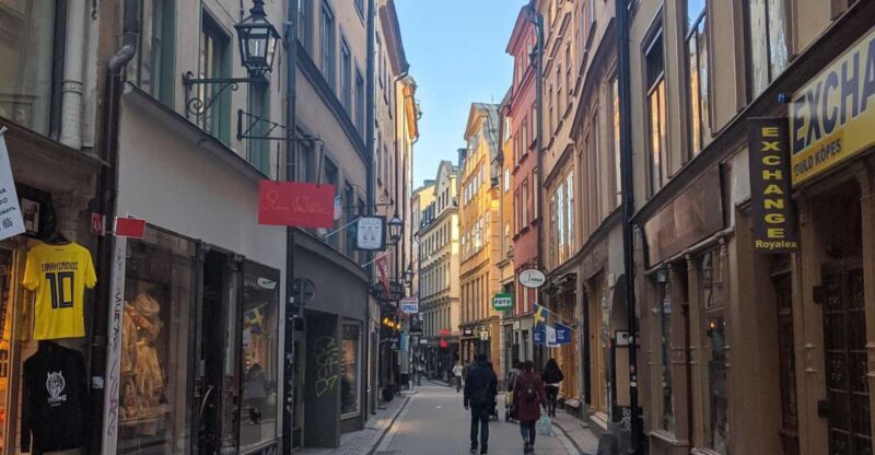 2-Hour Walking Tour in Stockholm - Practical Details: Meeting Point and Route