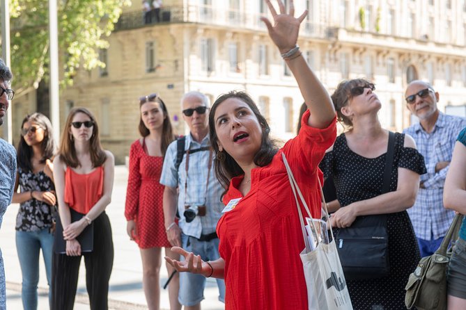 2-Hour Walking Tour of the Citys Iconic Sights and History - Discover Bordeaux’s Most Famous Landmark: Monument aux Girondins