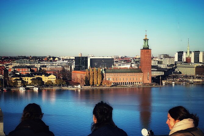 2-Hour Walking Tour Stockholm (Old Town and Surroundings) - Visiting Stockholm’s Political Heart: The Riksdag