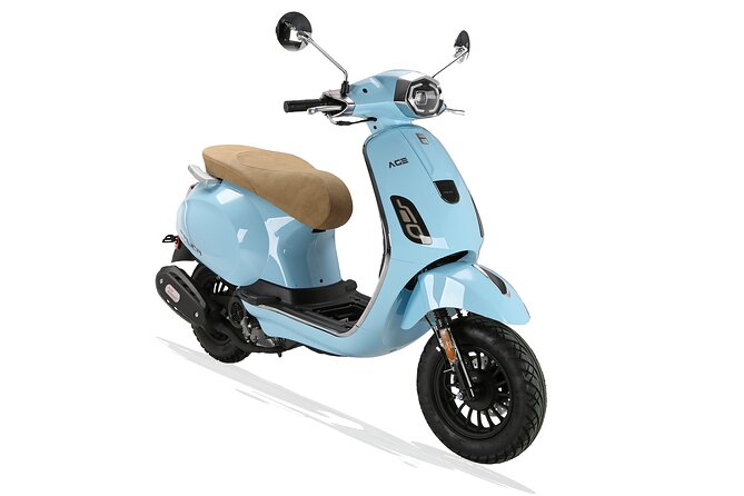 2 Hours , 2 Person Retro Scooter 49cc - Safety and Comfort Features on the Retro Scooter