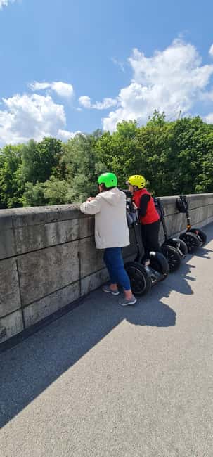 2 Hours Best of München Sightseeings Tour - The Impressions: Fun, Comfortable, and Informative