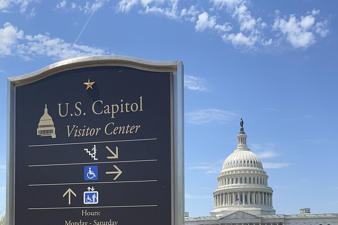 2 Hours Book Store Tour in Capitol Hill - Key Points