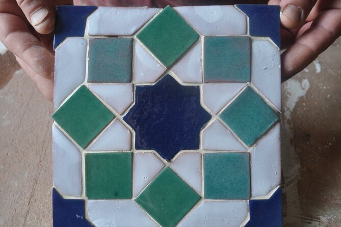 2 hours Craft workshop "The Alhambra with your hands" - Discover the 2-Hour Craft Workshop "The Alhambra with Your Hands" in Granada