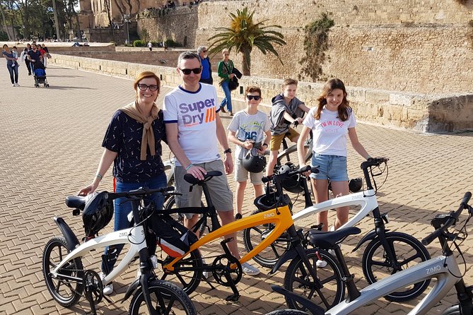 2 Hours E-Bike Tour in Palma - Included and Not Included