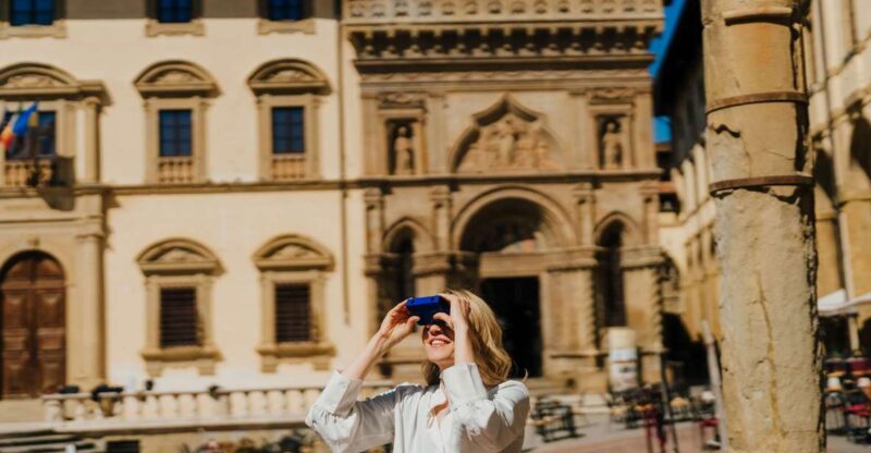 2 Hours Free Arezzo tour without the use of your smartphone - Discover Arezzo without Your Smartphone in Just Two Hours