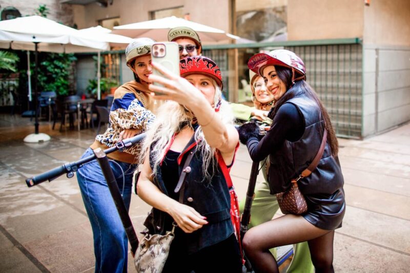 2 Hours Historic Adventure E-scooter Tour - Key Points