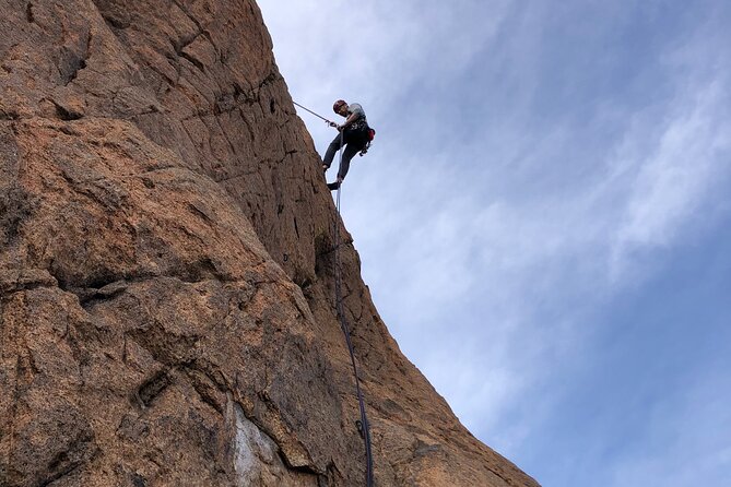 2 Hours of Rappelling in Tucson with Snacks - Key Points