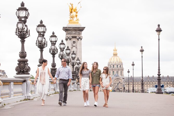 2 Hours Photoshoot tours at the Eiffel tower, Trocadero, Champ de Mars and more - Who Would Appreciate This Tour Most