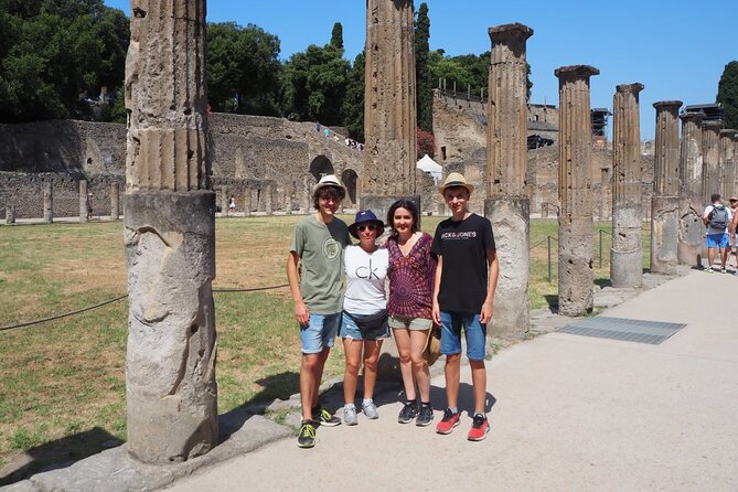 2 Hours Pompeii Group Tour with Archaeologist Guide and Skip the Line - Exploring Pompeii’s Gladiators’ Barracks