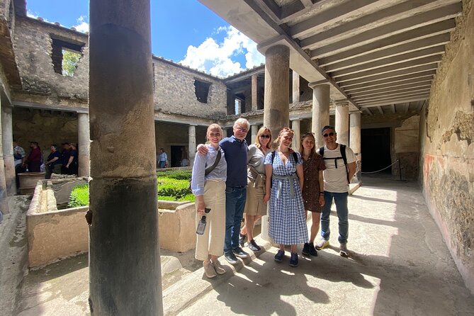 2 Hours Pompeii Group Tour with Archaeologist Guide and Skip the Line - The Famous Lupanar Brothel