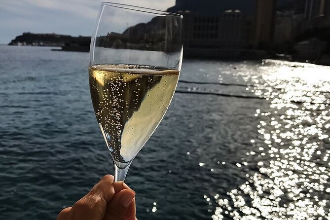 2 Hours Private Boat Tour Como - Discovering the Charm of Isola Comacina