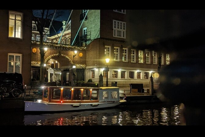 2 hours Private Boat Tour in Amsterdam with welcome drink - Passing by the Largest Museum and Houseboats of Amsterdam
