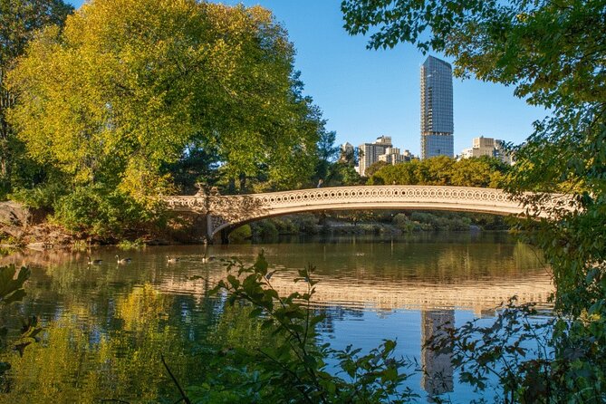 2 Hours Private Guided Tour - The Peaceful Memorial at Strawberry Fields