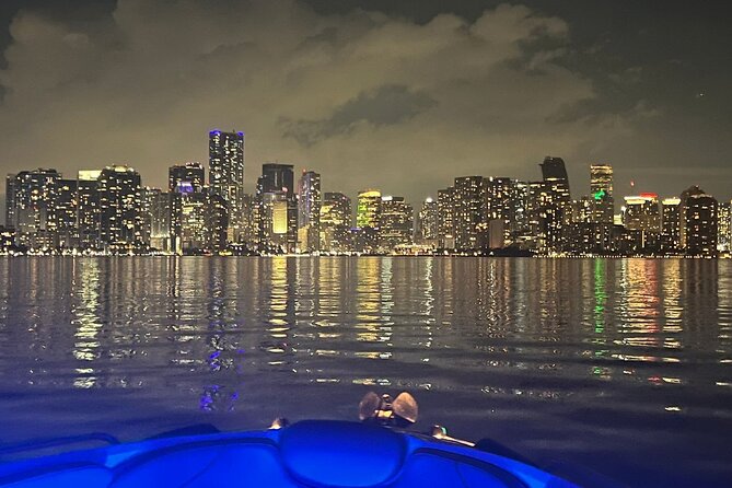 2-Hours Private Miami Boat Tour With Champagne - Food and Drink Options