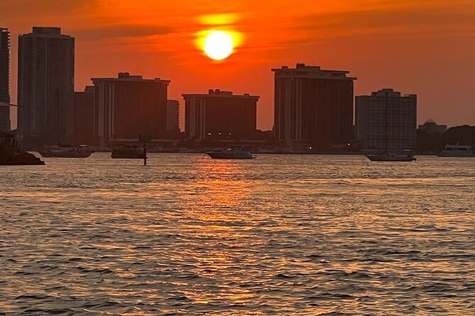 2-Hours Private Miami Boat Tour With Champagne - Timing, Pacing, and Flexibility