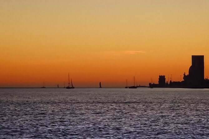 2 Hours Private Sailing Tour with Wine and Snacks - Discover Lisbon from the Water on a Private Sailing Tour with Wine and Snacks