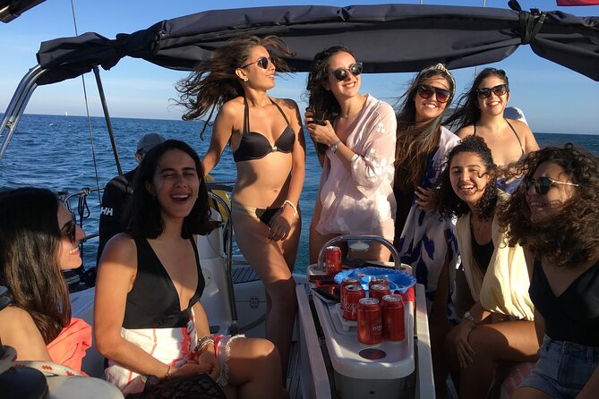 2 Hours Private sailing trip from Barcelona with open bar - Why Choose This Private Sailing Trip?