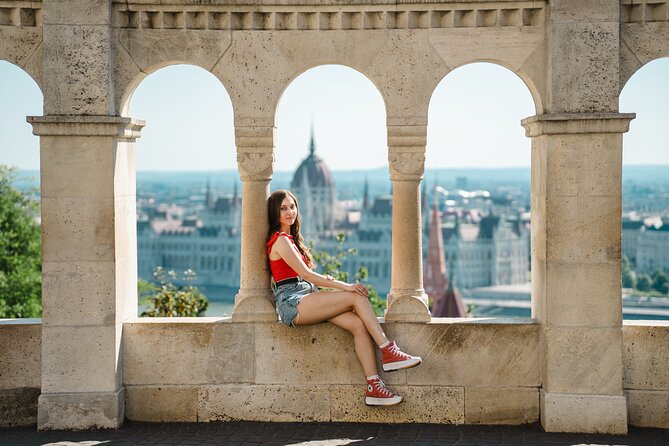 2 Hours Private Scenic Photo Tour Around Budapest - Meeting Point and Tour Duration in Budapest