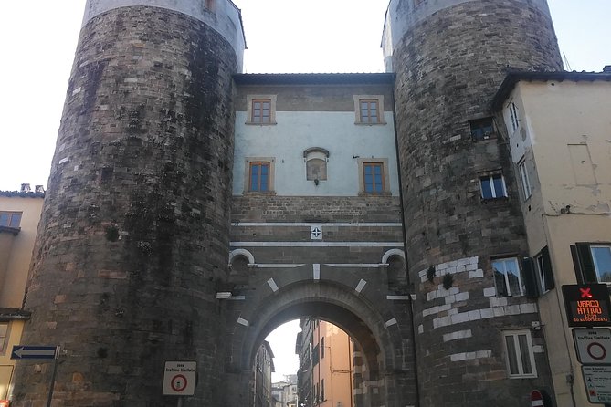 2-Hours Relax Walking Tour Through Lucca - Walking the Fortified City Walls at Porta San Pietro