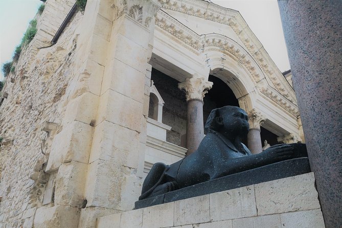 2 Hours Split Walking tour with free food tasting - Key Points