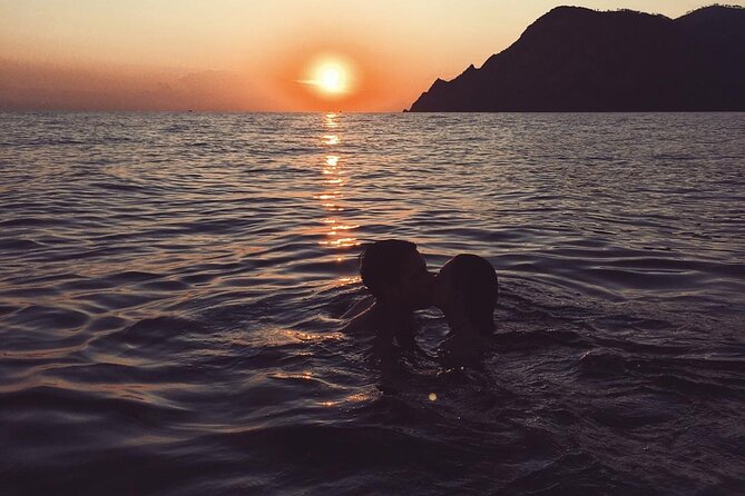 2 Hr Shared Cinque Terre Sunset Cruise with Swim Stop {wine inc!} - Flexibility and Cancellation Policy