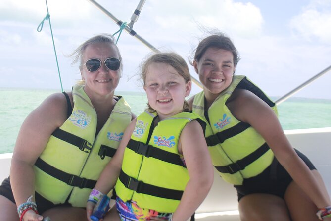 2 in 1 Parasailing and Speedboat Tour in Cancun - Key Points