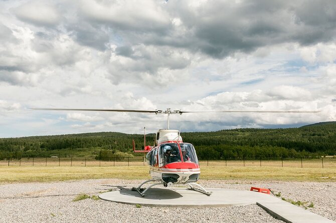 20 minute Helicopter Sightseeing Tour over Kananaskis Country - Meeting Point and Group Size Details