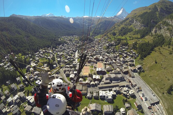 20 to 25 Minute Tandem Paragliding in Zermatt and Matterhorn View - From Takeoff at Rothorn to the Mountain Peaks