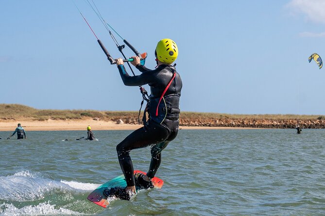 2,5-hour Semi-private Kite Course with your own Kite! - Key Points
