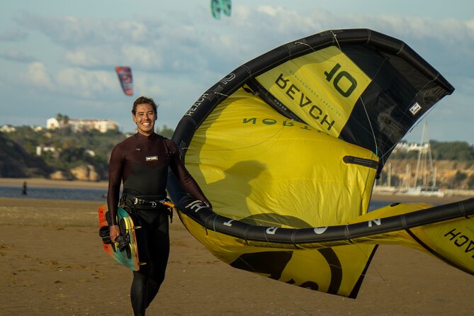 2,5-hour Semi-private Kite Course with your own Kite! - The safety measures and precautions