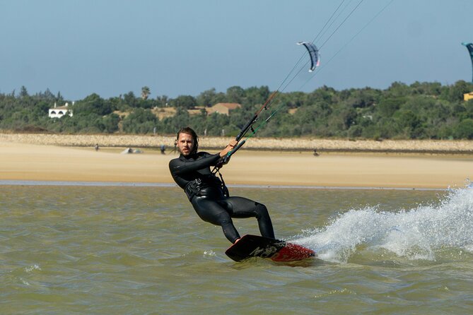 2,5-hour Semi-private Kite Course with your own Kite! - The quality of gear and equipment